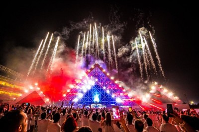 Sensation Dubai 2017 Outshines Impressively Against a Background of White at Meydan