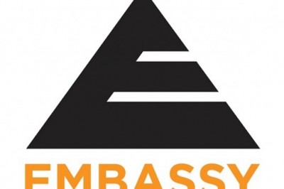 إمباسي جروب تحتفي بالروح الوطنية بحدثٍ خاص في يوم الجمهورية