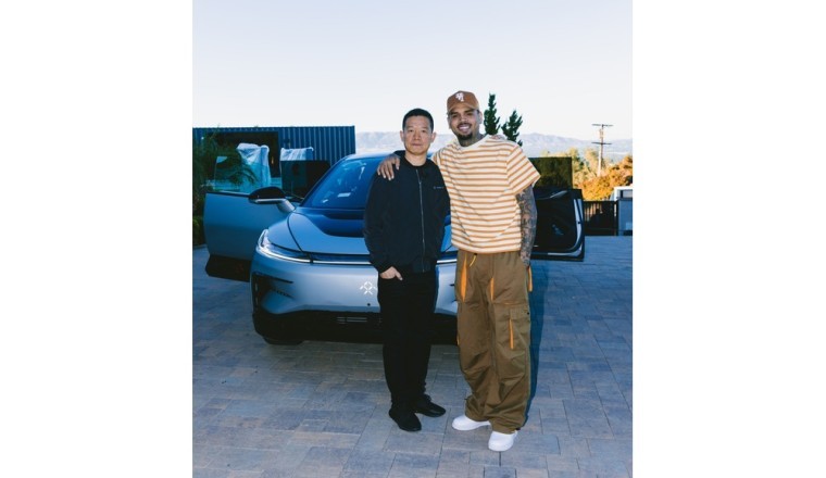 Faraday Future تعلن أن النجم العالمي ورجل الأعمال Chris Brown سيصبح المالك والمطور التالي لـ FF 91 2.0