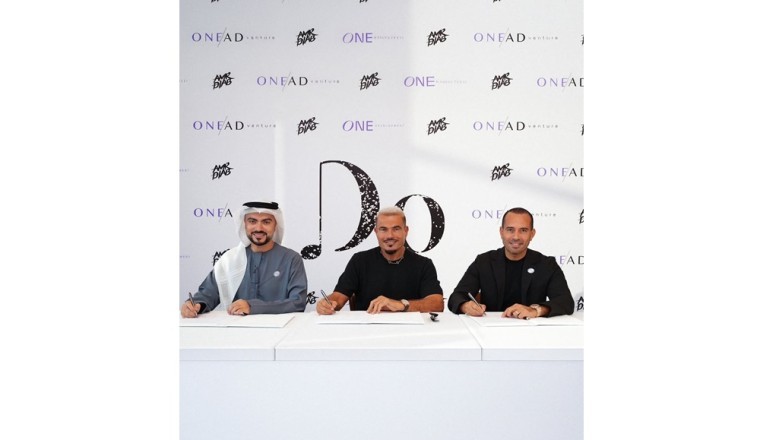 "وان للتطوير العقاري" وعمرو دياب يطلقان العلامة الفندقية "دو بوتيك هوتيلز"